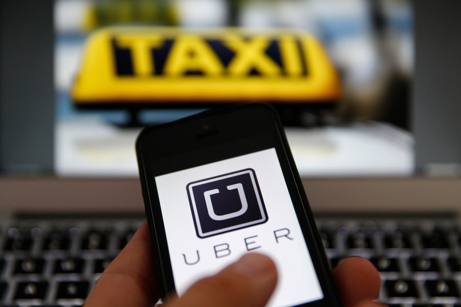 Se schimba regulile pentru taximetrie și trasportul alternativ pentru crearea unei concurențe loiale