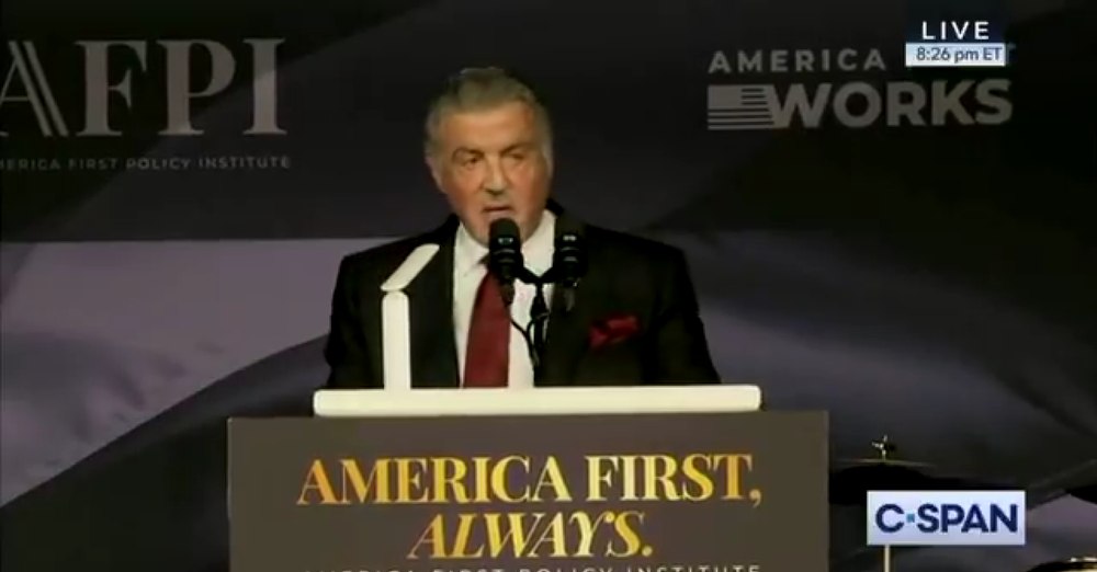 Sylvester Stallone, odă lui Donald Trump: „Un personaj cu adevărat mitic, un al doilea George Washington”