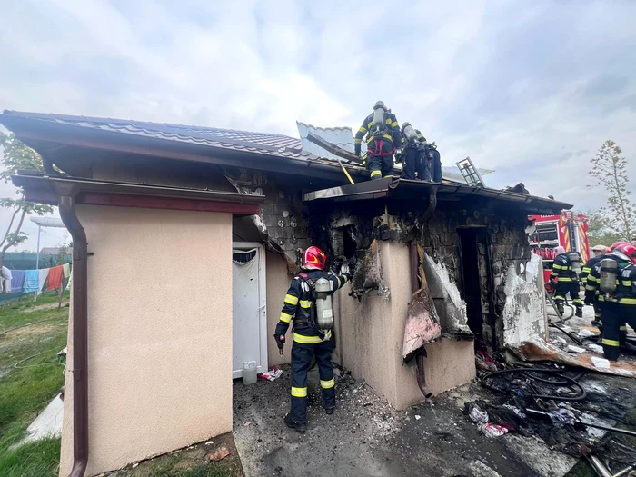 Incendiu in Cornetu