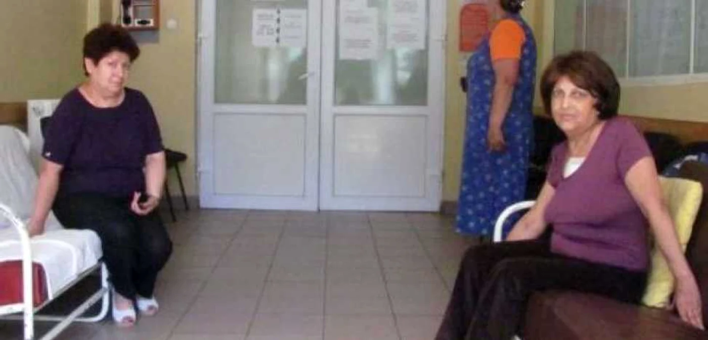  Bolnavii de cancer de la Spitalul Nr. 1 sunt îngrijiţi de trei doctori. Foto: Arhivă. 