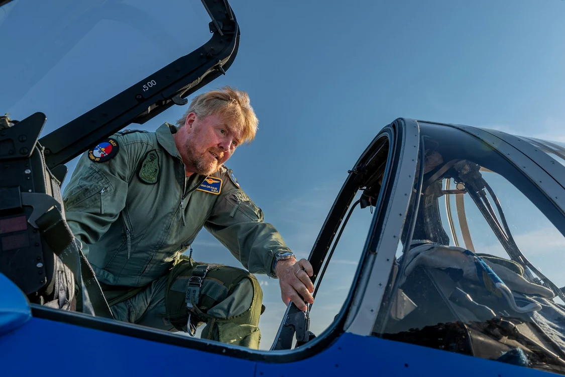 Regele Willem Alexander al Olandei in costum de pilot profimedia 0804623706 jpg