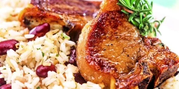 Cotlete de porc cu rozmarin