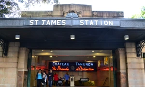 st james wikimedia jpg