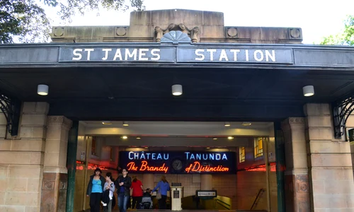 st james wikimedia jpg