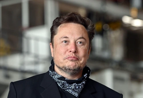Elon Musk va cumpăra până la urmă Twitter FOTO Profimedia