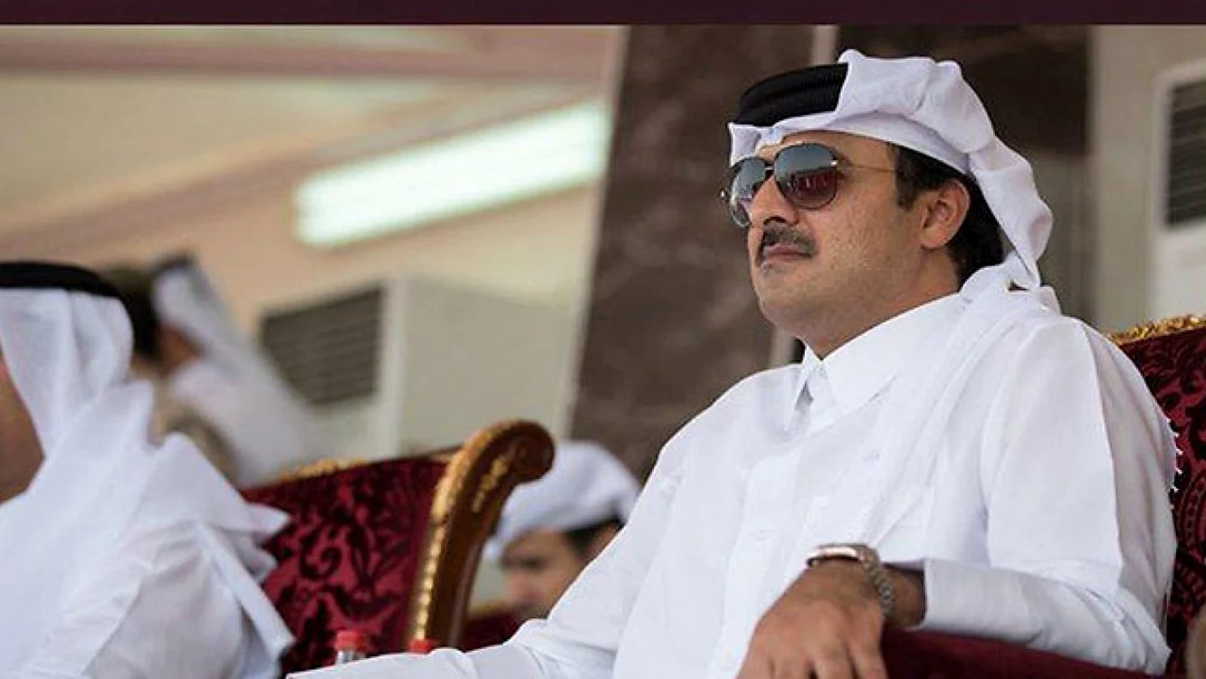 Şeicul Tamim bin Hamad Al Thani (în imagine) a apărut pe site-uri guvernamentale apreciind Hamasul şi lăudând Iranul FOTO ynetnews.com
