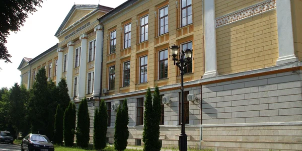 Dosarele de înscriere se depun la sediul Facultăţii de Drept 