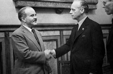 De ce s a semnat infamul Pact Ribbentrop – Molotov? jpeg
