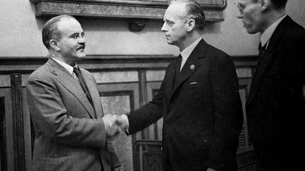 De ce s a semnat infamul Pact Ribbentrop – Molotov? jpeg