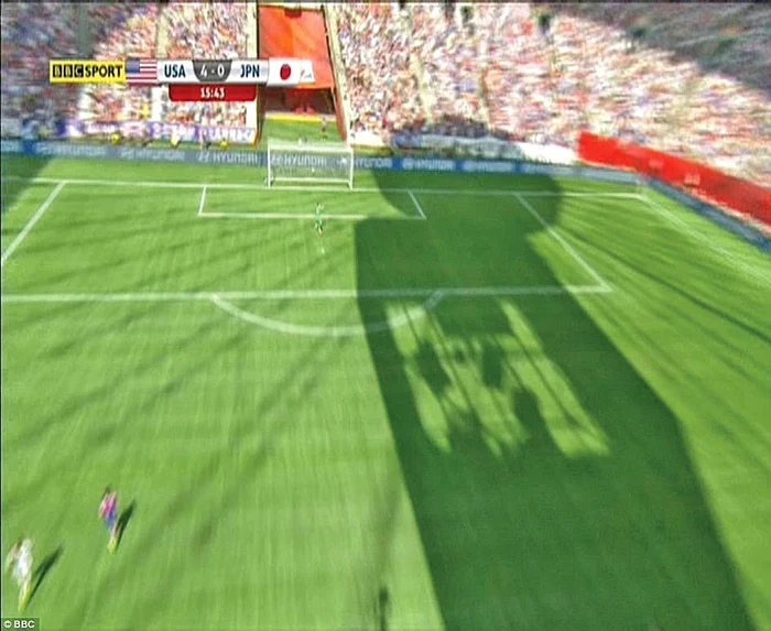 Aceasta e distanţa pe care a parcurs-o mingea în zbor