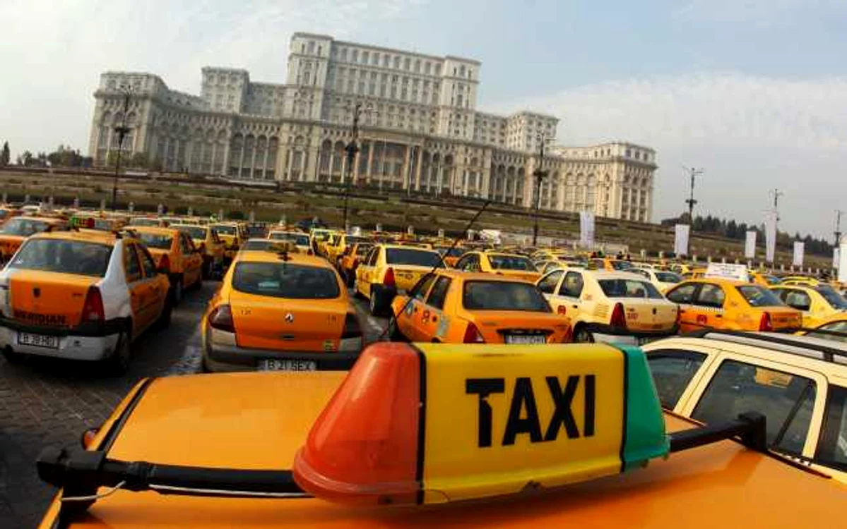 Taximetriştii bucureşteni au luat atitudine în faţa colegilor din Ilfov ieşind în stradă sâmbătă, pe 16 februarie