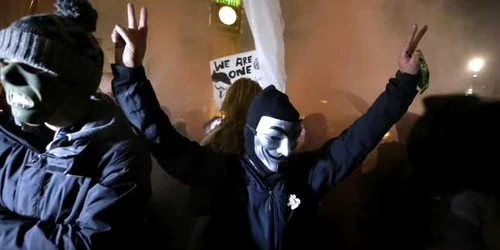 Marsul celor o mie de masti - Marea Britanie - 05.11.2015 FOTO AP