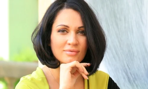 1 nicoleta luciu 2 840x500 jpg jpeg