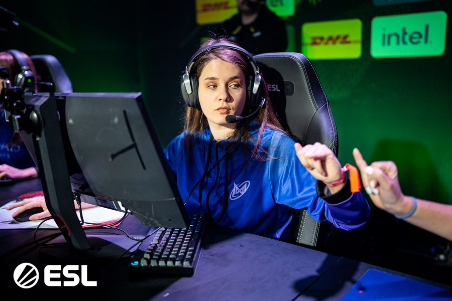 INTERVIU | Ana Dumbravă, cea mai bună jucătoare de CS:GO din lume: „Nimic nu e imposibil, însă sunt necesare seriozitatea și răbdarea“