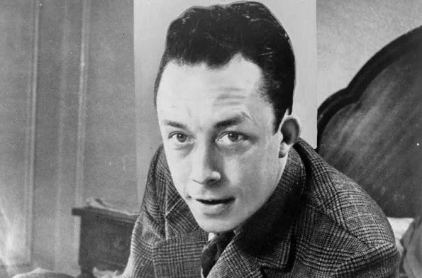 Albert Camus, fotografiat în 1957, după câștigarea Premiului Nobel (© United Press International / Library of Congress)