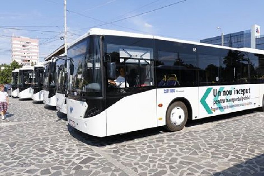 Studenții rămân fără subvenții pentru transportul în comun. Ministerul Educației, criticat dur