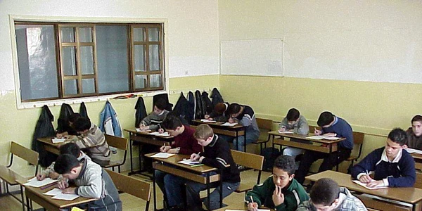 În centrul de excelenţă vor studia elevii cu rezultate deosebite la învăţătură