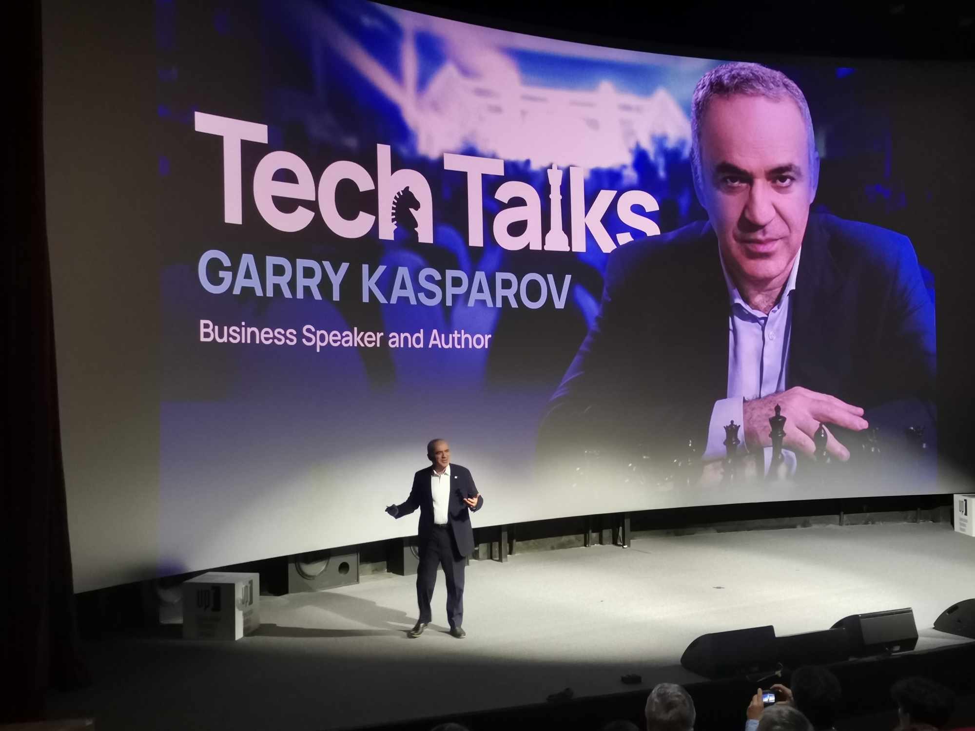 Garry Kasparov, supravegheat în România ca un lider important. Kremlinul, în alertă. Garry Kasparov, supravegheat în România ca un lider important. Kremlinul, în alertă.