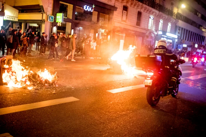 Proteste în Franța după moțiunea de cenzură FOTO Profimedia