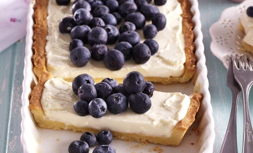 tarta cu crema de branza si afine jpeg