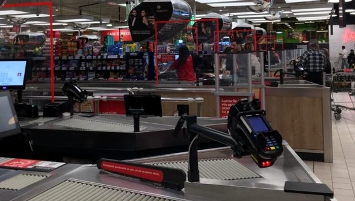 
    Angajații Kaufland din prima linie vor beneficia de bonusuriFoto: Kaufland România  