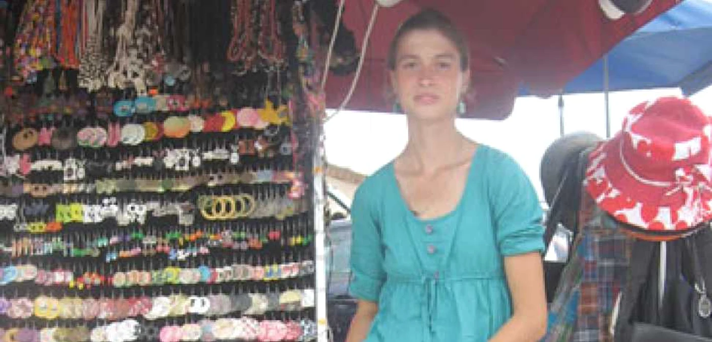 Constanta: Litoral 2009/Carmen Druţă este fata cu cercei din Vama Veche