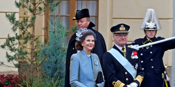 suedia cuplul regal 
