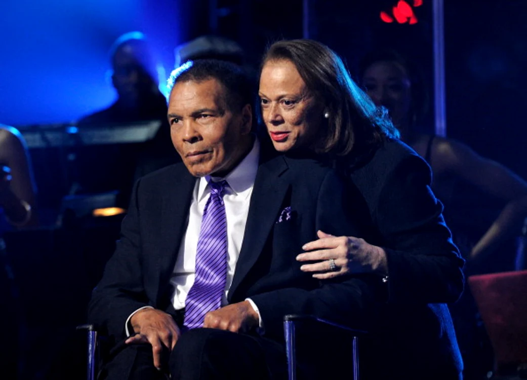 Muhammad Ali, alături de cea de-a patra soție, Lonnie