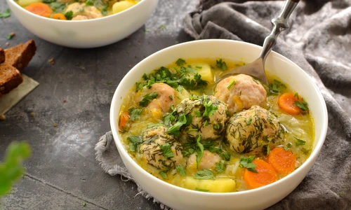 Ciorba de perisoare  Sursa foto shutterstock 1815356726 jpg