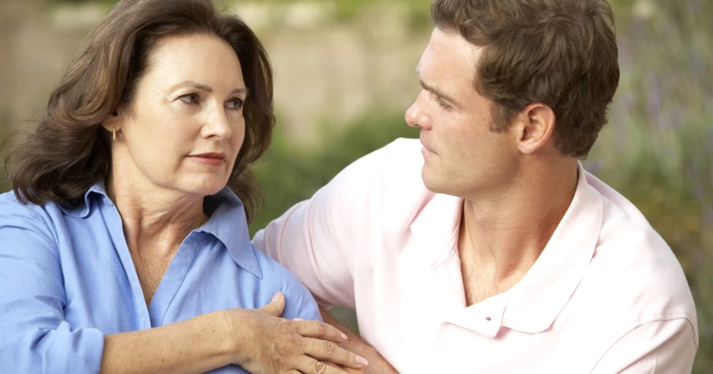 Pentru ca o relaţie, în care diferenţa de vârstă între cei doi parteneri este mare, să fie cu „happy-end“, este esenţială comunicarea FOTO Shutterstock