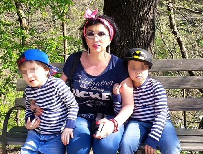 Cei mici au rămas la Adriana Bahmuţeanu