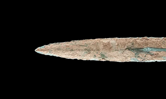 Gudersleben dagger  e1755815927170 webp
