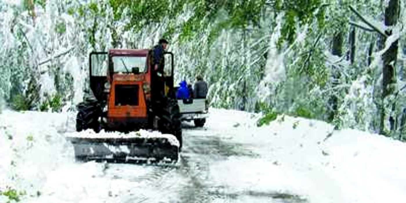 Hunedoara: REGIUNEA PE SCURT / Iarnă cu peripeţii