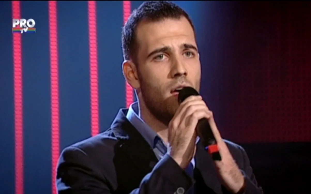 „Vocea României” 2015, cele mai bune momente: Adrian Tănase a cântat impecabil