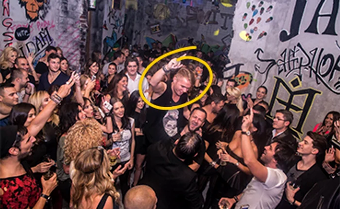 
    Era sufletul petrecerilor  