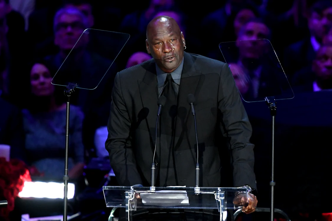 
    Lui Michael Jordan i-au dat lacrimile atunci când a vorbit de Kobe BryantFoto: Guliver / GettyImages  