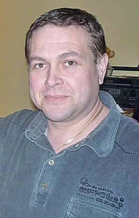 Florin  Cioroba (44 ani)