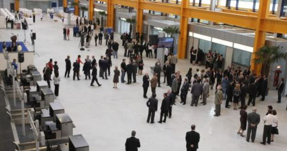 Noi reguli UE pentru a facilita şederea, munca şi călătoriile în străinătate ale europenilor