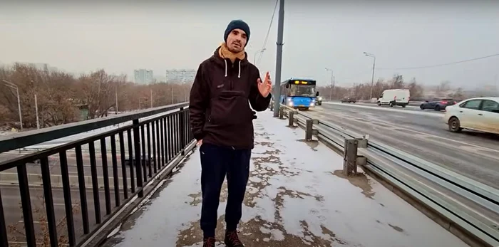 Ilie, vloggerul român din Moscova SURSA Youtube Planeta Rădeanu