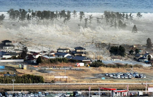 10 ani de la tsunamiul care a lovit Japonia. Foto Profimedia