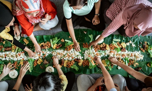 1 mananca cu mana jpg jpeg