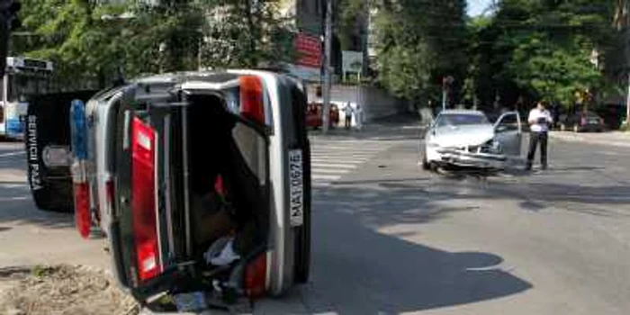 Imagini de la locul accidentului