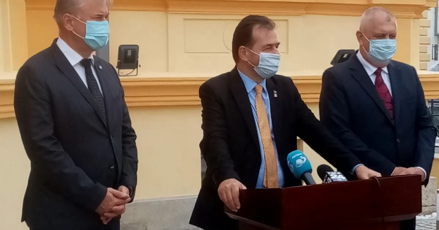 Ludovic Orban i-a asigurat pe parinţi că elevii vor fi în siguranţă la şcoală FOTO I.S.
