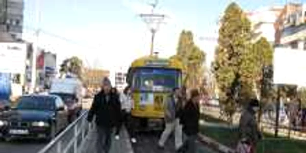 Pentru 12 tramvaie care mai sunt funcţionale, la SC Eltrans SA lucrează 150 de salariaţi