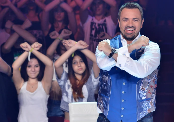 
    Horia Brenciu este la fel de şarmant şi la televizorfoto: Antena 1  