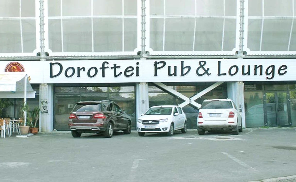 “Doroftei Pub&Lounge” se află în incinta stadionului din Ploieşti Foto: Blitz