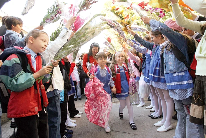 
    Mai sunt zece zile până încep cursurile  