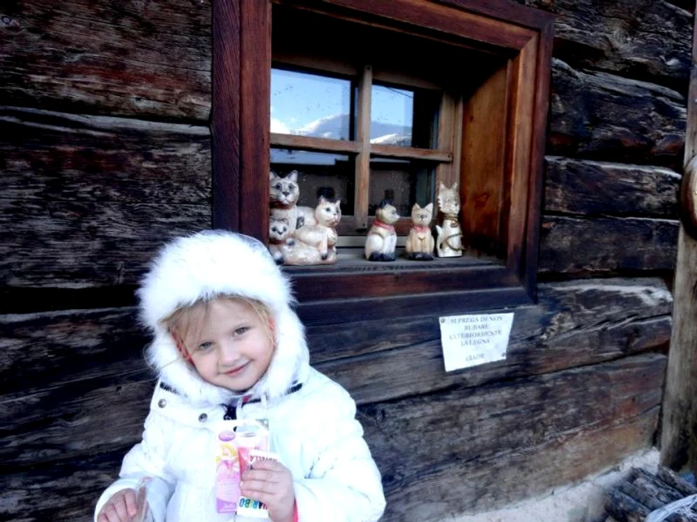 Fetiţa Mihaelei Cernea la schi (foto: arhiva personală)