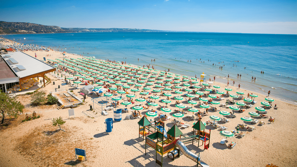 Vacanţe mai scumpe în 2022: tarifele au crescut din cauza majorării preţurilor la energie 