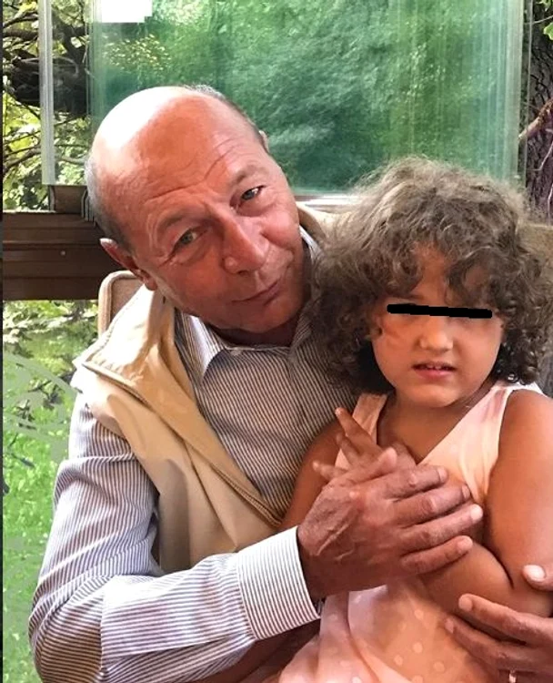 Traian Băsescu este un bunic mândru
